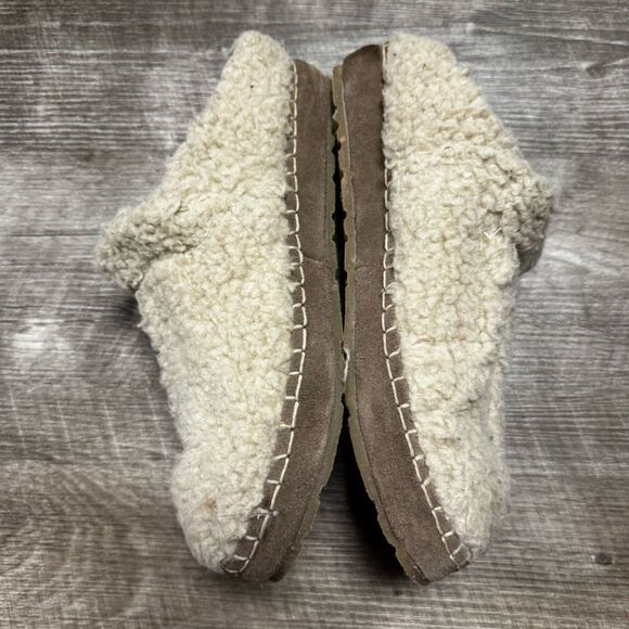 LL Bean Fluffy Slippers Size 8 - Picture 2 of 9
